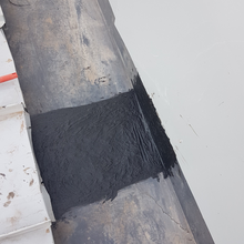 Cargar imagen en el visor de la galería, SWEPCO Heavy Duty Patching Compound. Tapagoteras Asfáltico. 19 Kg.